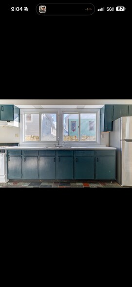 Building Photo - 452 Hudson Ave