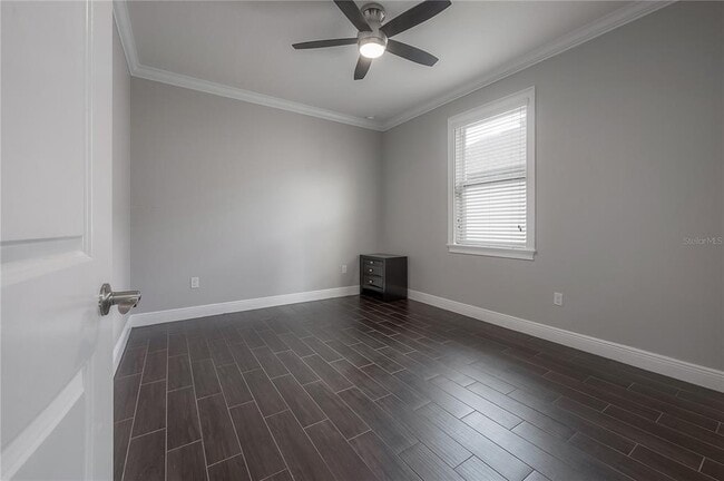 Building Photo - 2510 W South Ave