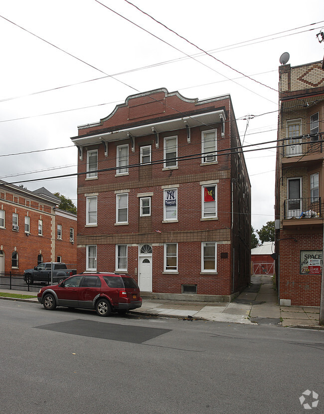 Building Photo - 1310 Bleecker St