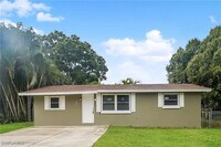 Building Photo - 191 E Seminole Dr