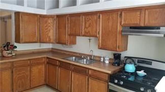 Building Photo - 103 E 34th St