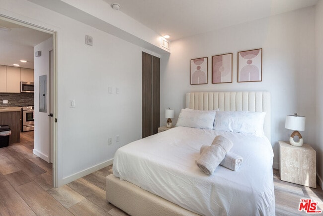 Building Photo - 1070 S Bedford St