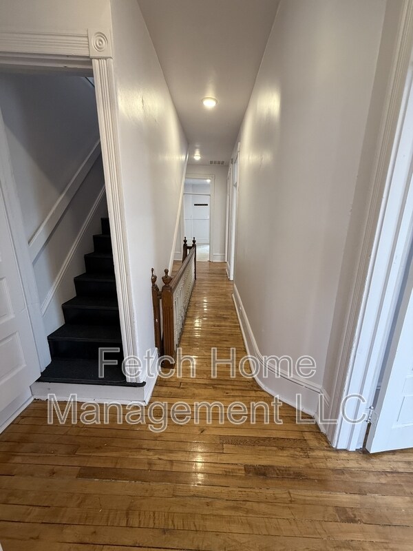 Building Photo - 125 E State St