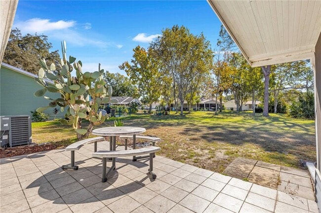 Building Photo - 10962 SW 81st Ave