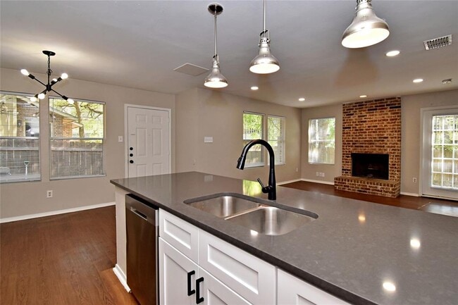 Building Photo - 4411 Whispering Valley Dr