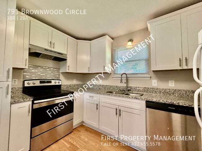 Building Photo - 791 Brownwood Cir