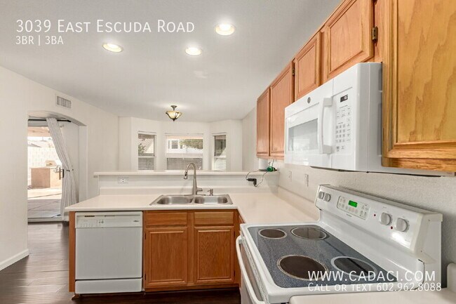 Building Photo - 3039 E Escuda Rd