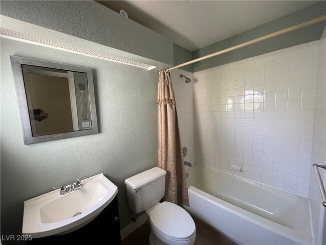 Building Photo - 4613 Plano Dr