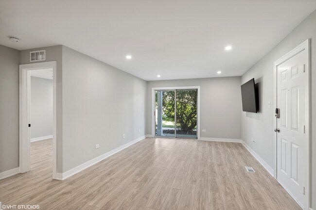 Building Photo - 43 Orchard Terrace