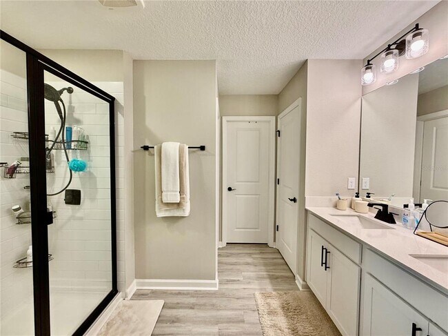 Building Photo - 6255 Golden Bch Dr