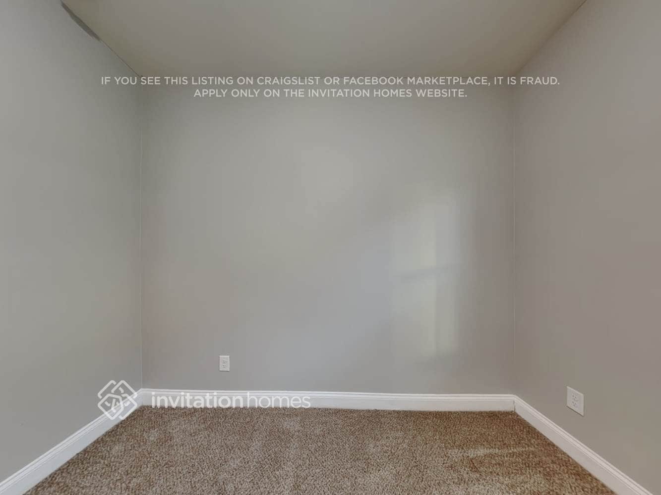 Building Photo - 2813 Santiago Circle