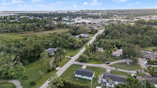 Building Photo - 138 Brooks Rd