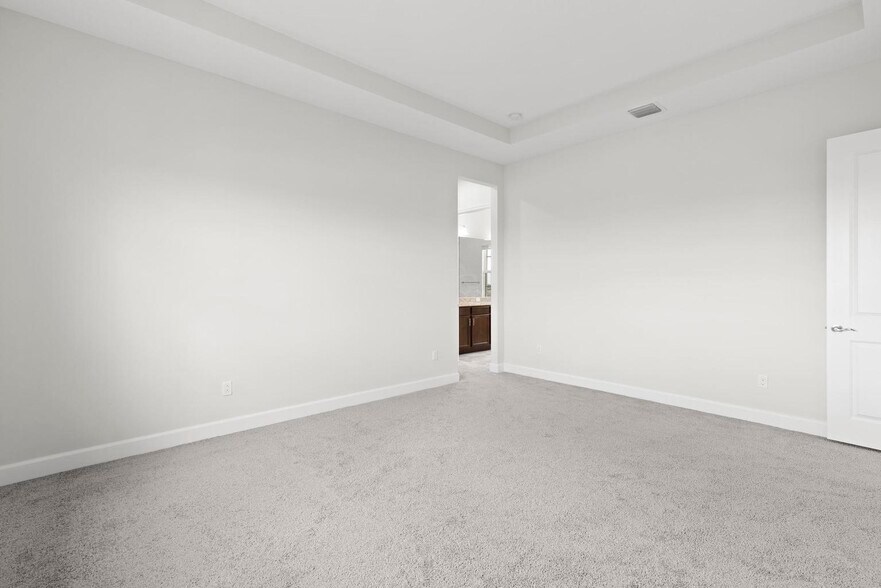 Building Photo - 13548 Spruce Pine Dr