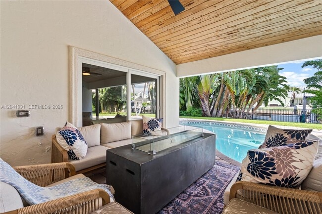 Building Photo - 18 Eleuthera Dr