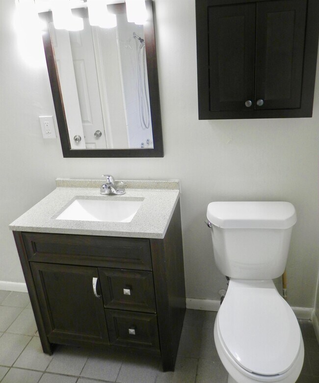 Building Photo - 4248 S Cincinnati Ave