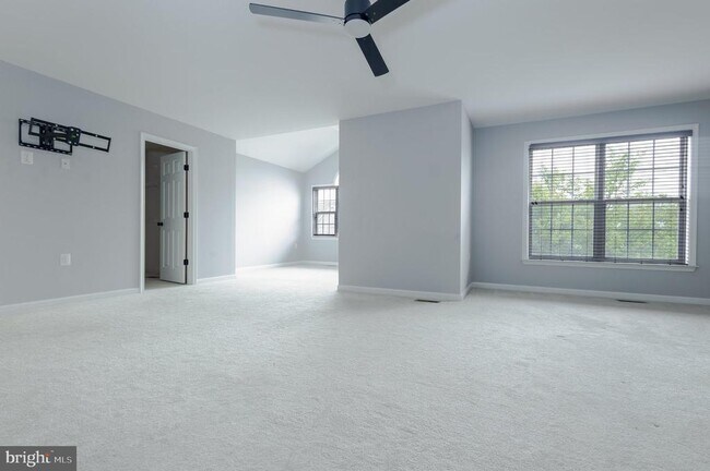 Building Photo - 105 Ticonderoga Dr
