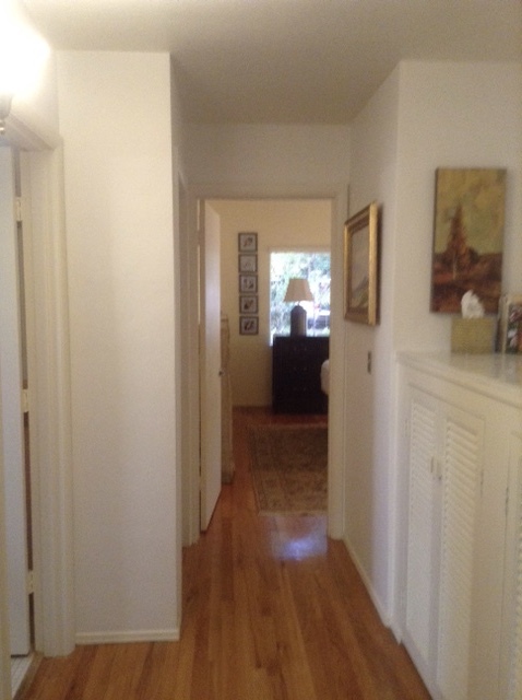 Hall w/Linnen Cabinet - 3256 Martin Rd