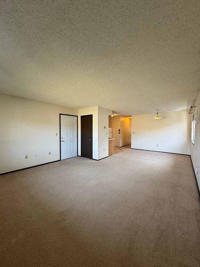 Building Photo - 500 W 12th Ave