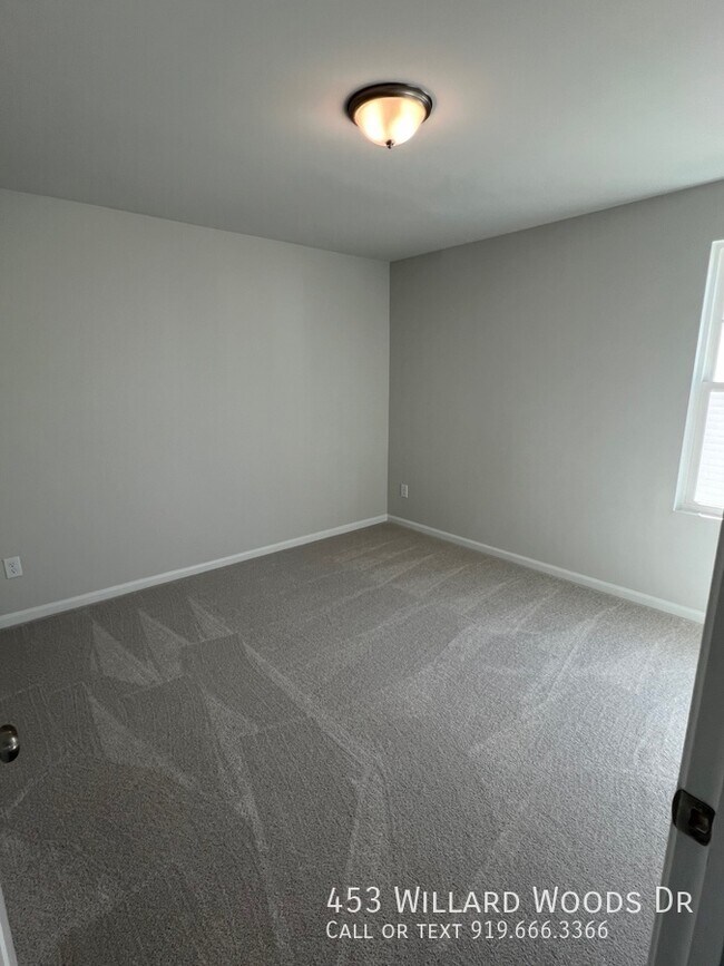 Building Photo - 453 Willard Wds Dr