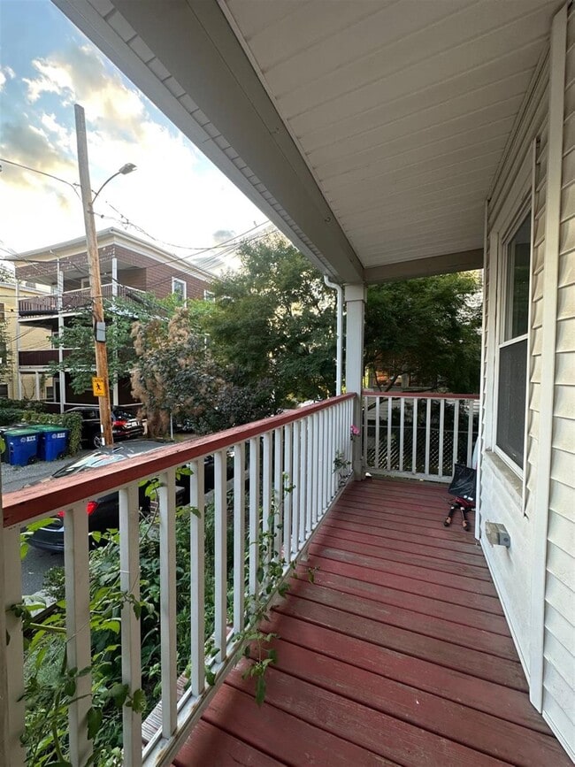 Building Photo - 8 Silvey Pl