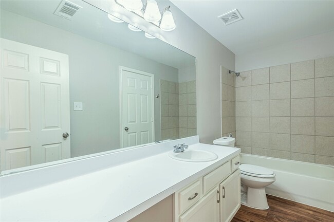 Building Photo - 10061 Sharpton Dr