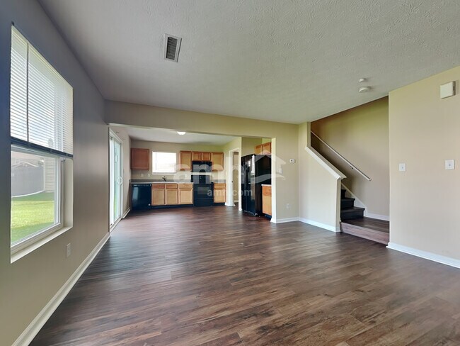 Building Photo - 4039 Tahoe Dr