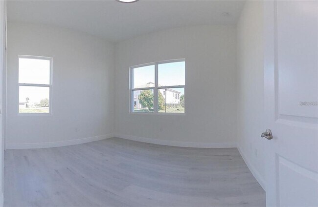 Building Photo - 163 Blazing Star Ave