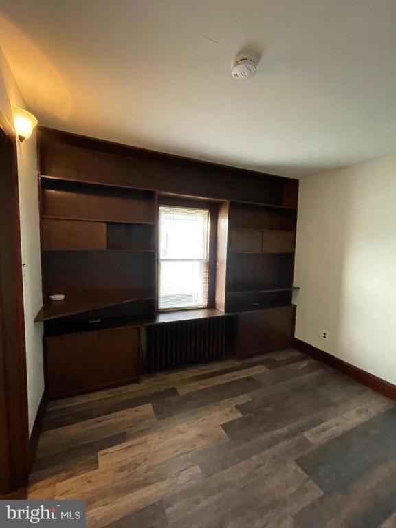 Building Photo - 37 E Gloucester Pike