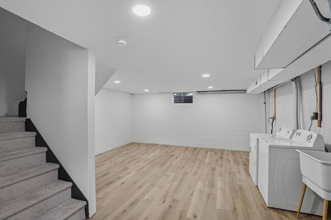 Building Photo - Recently Updated 3 Bedroom 1 Bath in Newar...