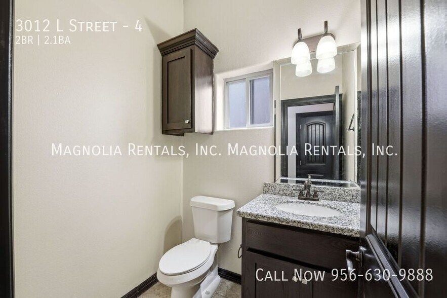 Building Photo - 3012 S L St