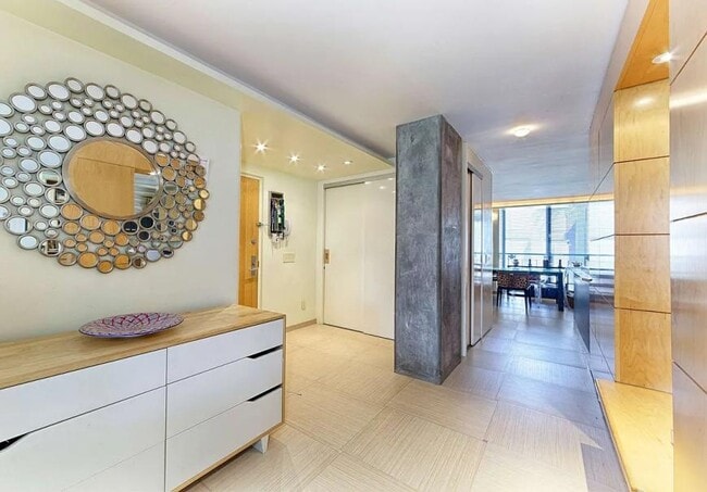Building Photo - 2 bedroom in NEW YORK NY 10013