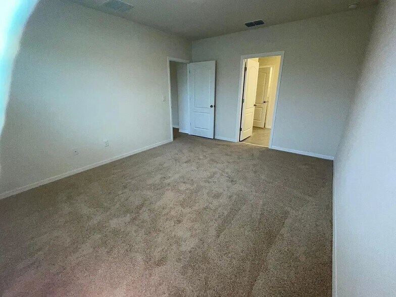 Building Photo - 2723 Palmbrooke Wy