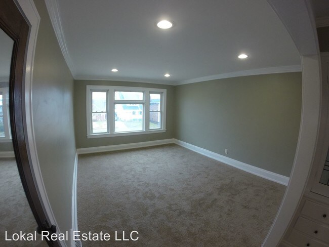 Building Photo - 13940 San Diego Ave
