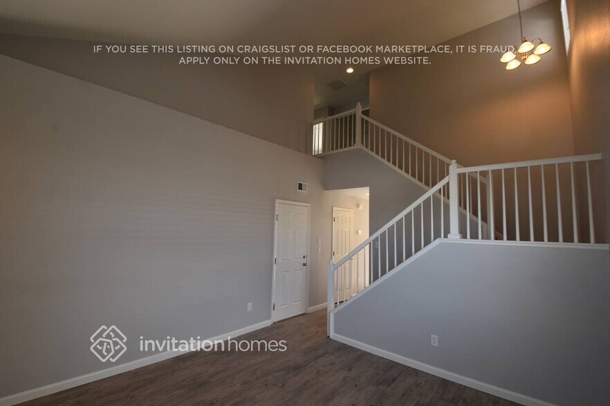 Building Photo - 4209 Beautiful Cir