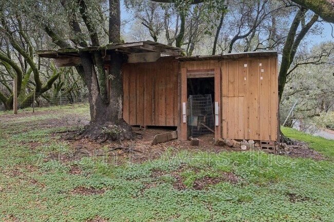 Building Photo - 1800 Tyrrel Ln