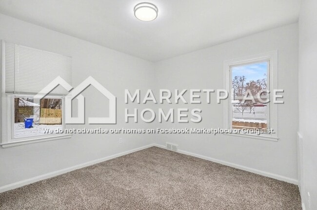 Building Photo - 15915 Sussex St