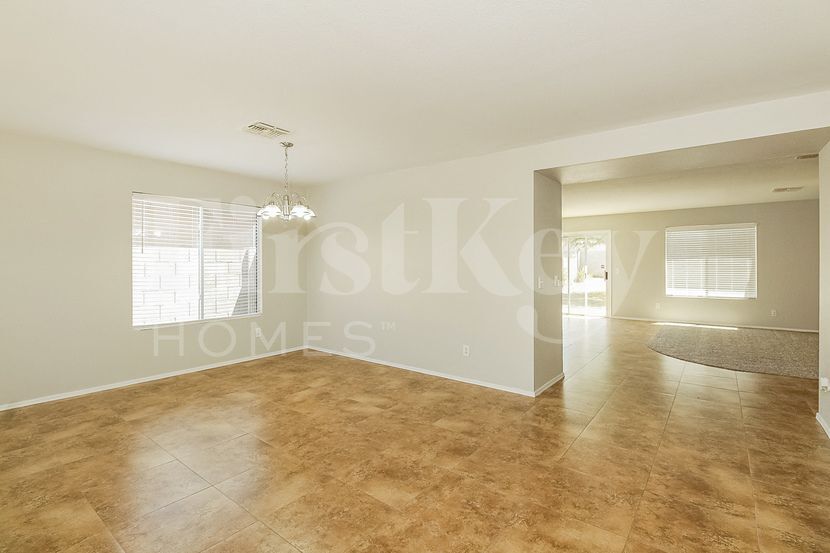 Building Photo - 5878 E Cedarbird Dr