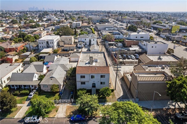 Building Photo - 1858 S Orange Dr