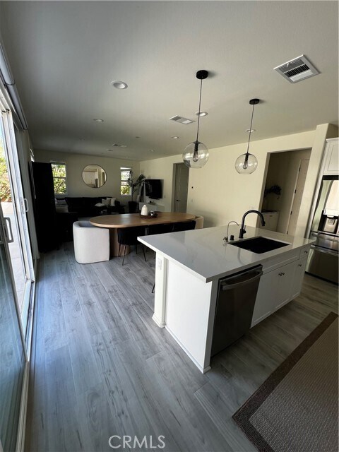 Building Photo - 24346 Sundrop Dr