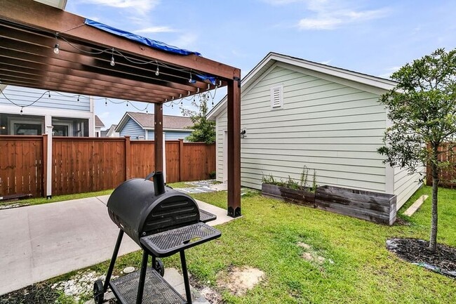 Building Photo - 396 Ripple Park Dr