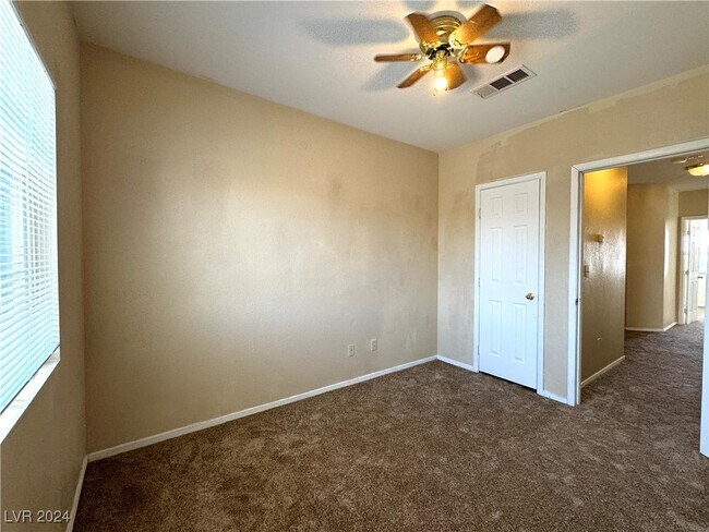 Building Photo - 8492 Canvas Vest Ct