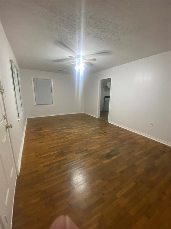 Building Photo - 332 Greenbriar Dr