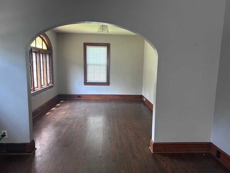 Building Photo - 3206 Sevier Ave