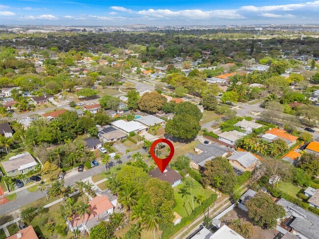 Building Photo - 149 Fern Way