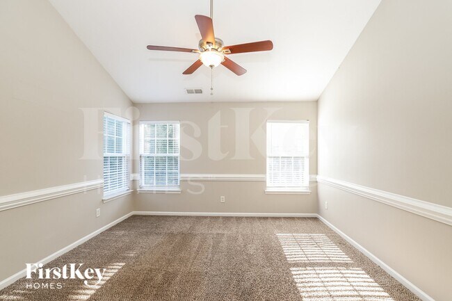Building Photo - 1415 Paulonia Way