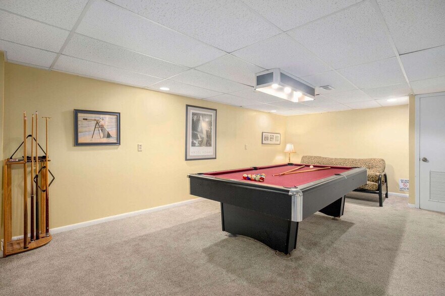 Building Photo - 560 Co Rd 102