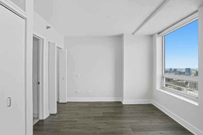 Building Photo - 279 N Canal St