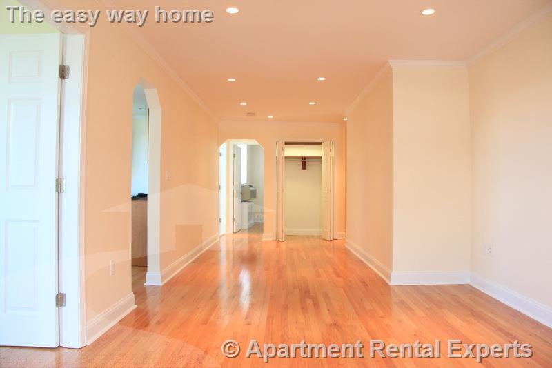 Building Photo - 60 Brattle St