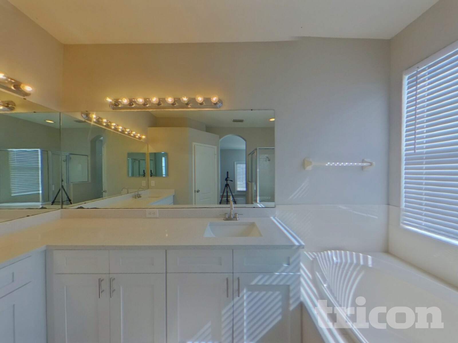 Building Photo - 5112 Clover Mist Dr