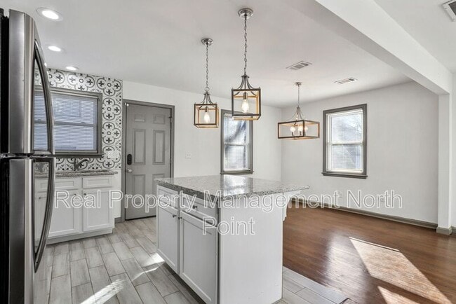 Building Photo - 2616 Northview Ave